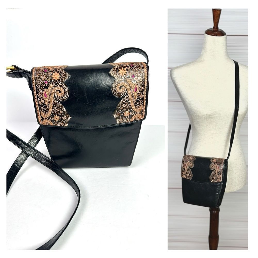 Oscar De La Renta Studio Black Leather Crossbody Shoulder Bag Purse Embroidered